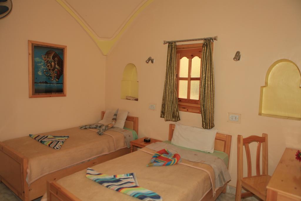 El Fayrouz Hotel Luxor Room photo