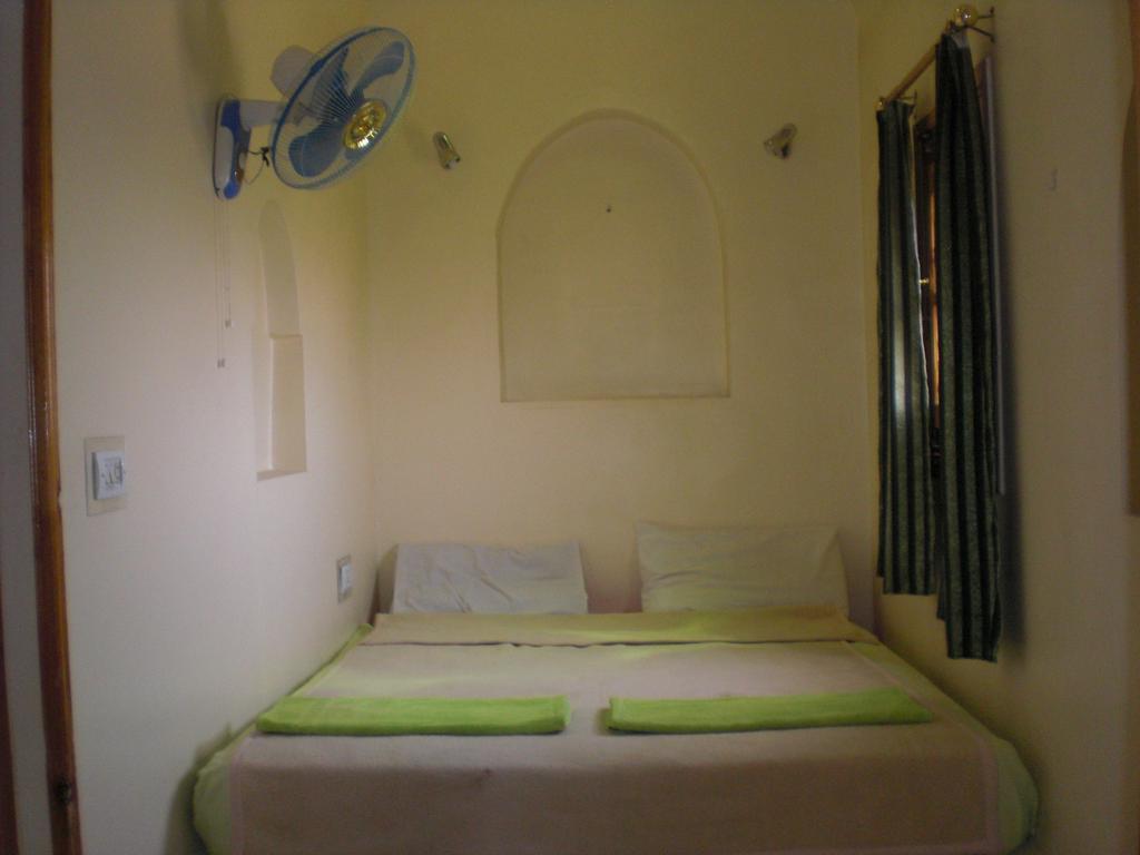 El Fayrouz Hotel Luxor Room photo
